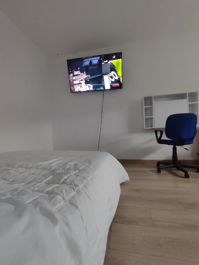 Chambre Prive Dans Une Maison Avec Terrasse Et Jardin Salles De Bain Partagees Leilighet Lille Eksteriør bilde